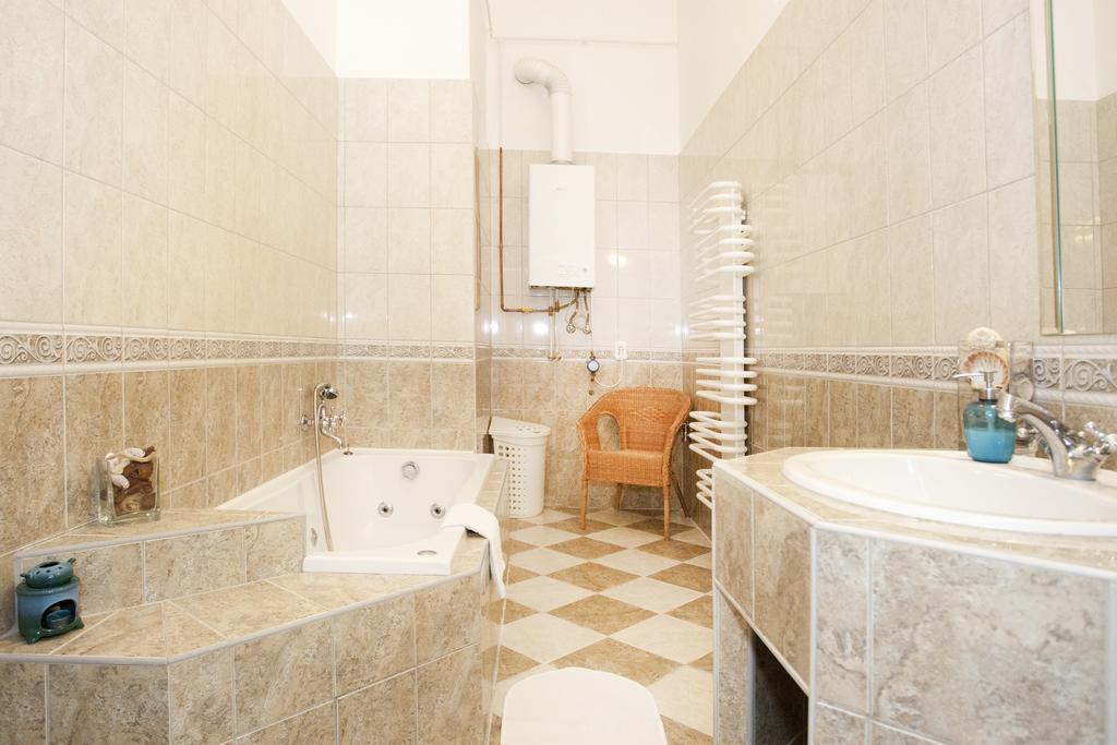 Liana-luxury And Central Flat